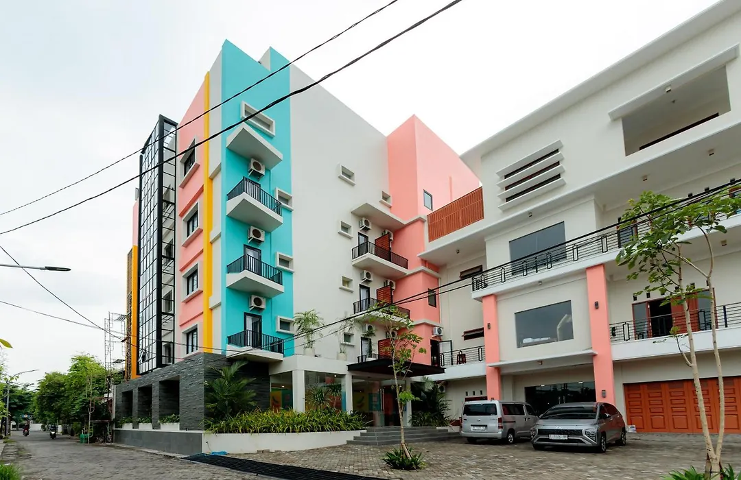Sans Hotel 88 Andalan Surabaya by RedDoorz-1